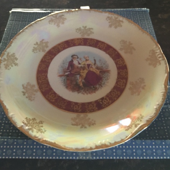 Beautiful Porcelain plate. - Picture 4 of 4